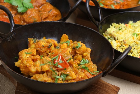 Skinny Slow Cooker Aloo Gobi (Indian Cauliflower & Potato Curry)