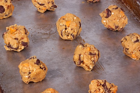 Peanut Butter Chocolate Chip Cookie Bites
