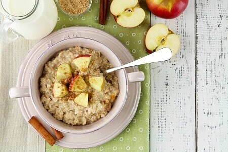 Slow Cooker Apple Pie Oatmeal