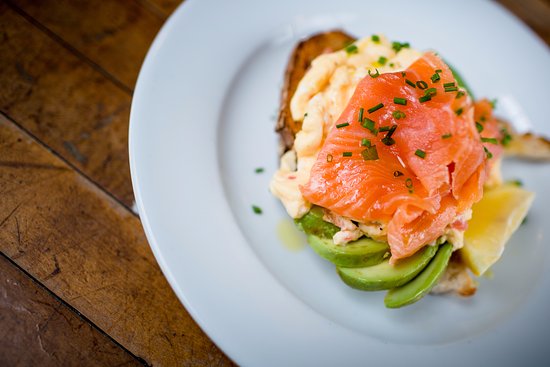 Keto smoked Salmon bowl