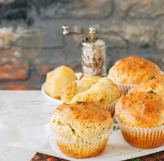 Keto mozzarella muffins