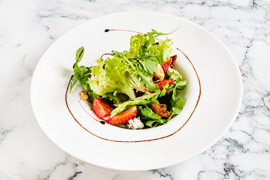 Keto Strawberry and goat cheese salad