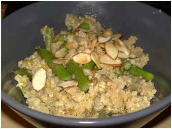 Delicious Quinoa and Asparagus Bowl